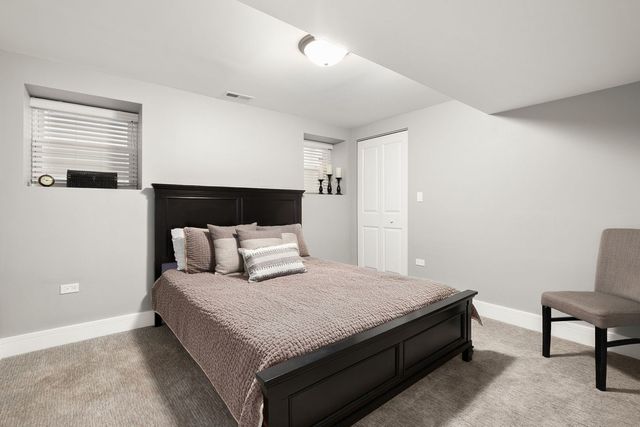 3940 N Christiana Avenue, Chicago, IL 60618