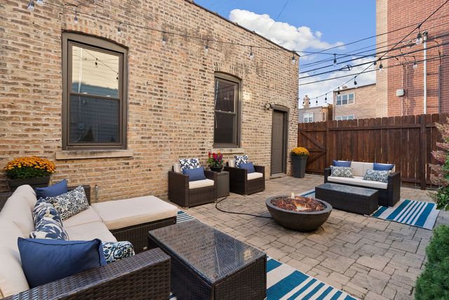 3940 N Christiana Avenue, Chicago, IL 60618