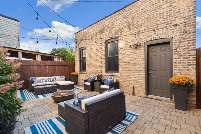 3940 N Christiana Avenue, Chicago, IL 60618