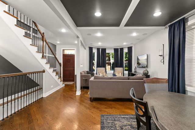 3940 N Christiana Avenue, Chicago, IL 60618