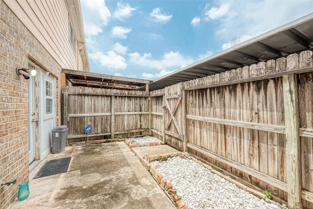 6111 Beverly Hill Street 29, Houston, TX 77057