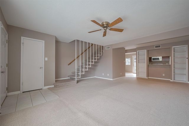 6111 Beverly Hill Street 29, Houston, TX 77057