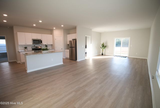 1001 Bourne Drive SW, Ocean Isle Beach, NC 28469