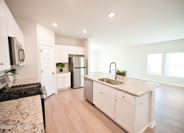 1001 Bourne Drive SW, Ocean Isle Beach, NC 28469