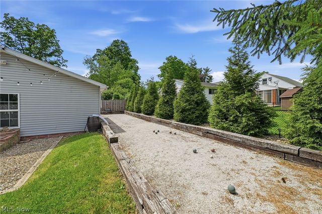 217 Cordelia Street SW, North Canton, OH 44720