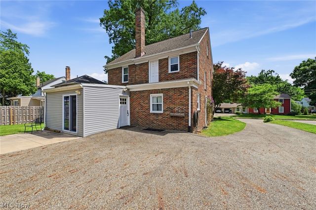 217 Cordelia Street SW, North Canton, OH 44720