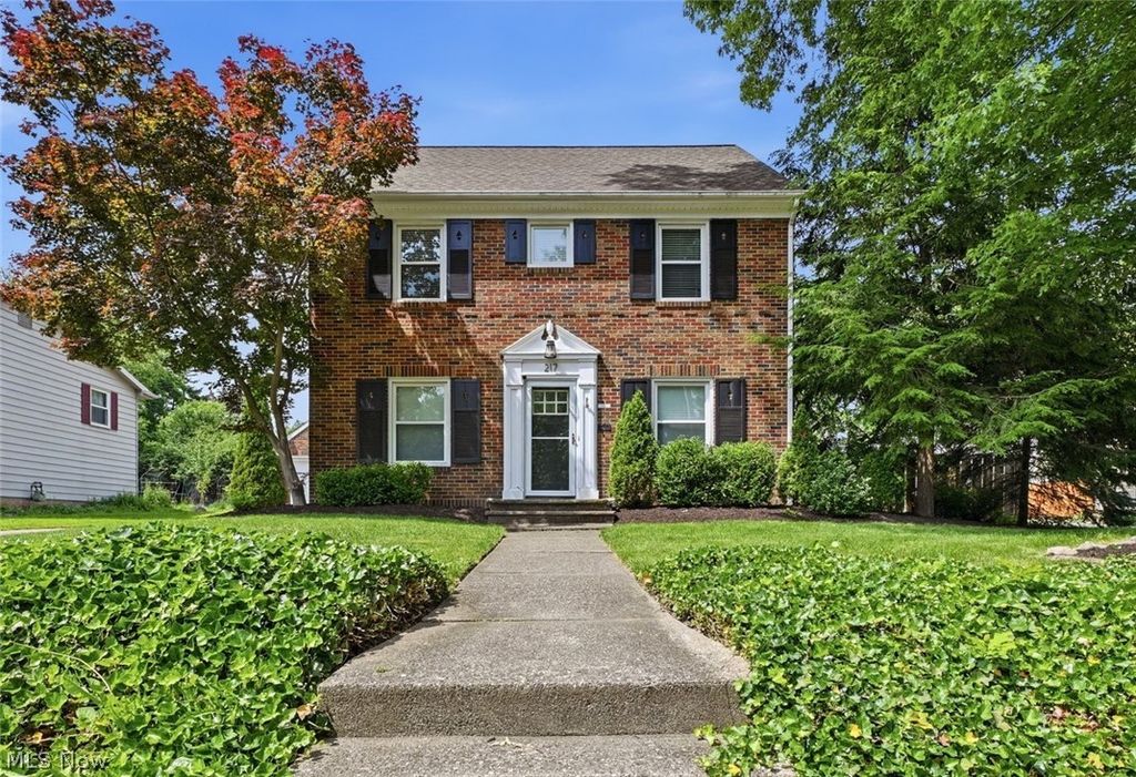 217 Cordelia Street SW, North Canton, OH 44720