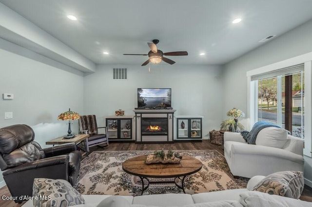 411 Louis ln, Sandpoint, ID 83864