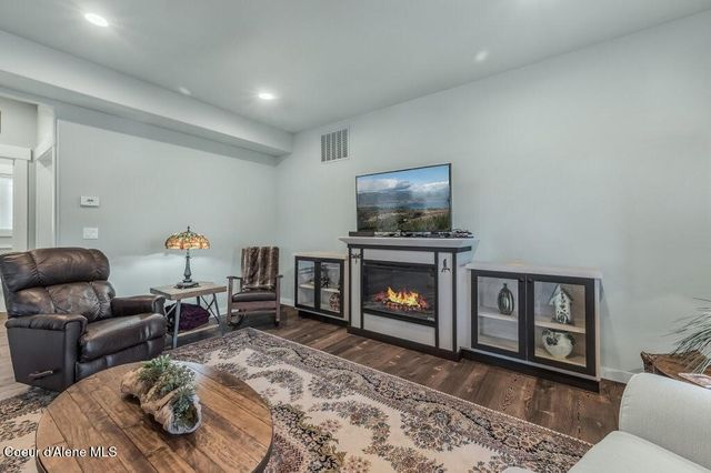 411 Louis ln, Sandpoint, ID 83864