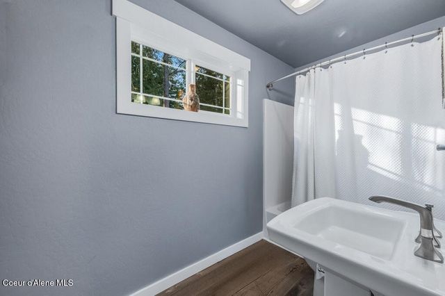 411 Louis ln, Sandpoint, ID 83864