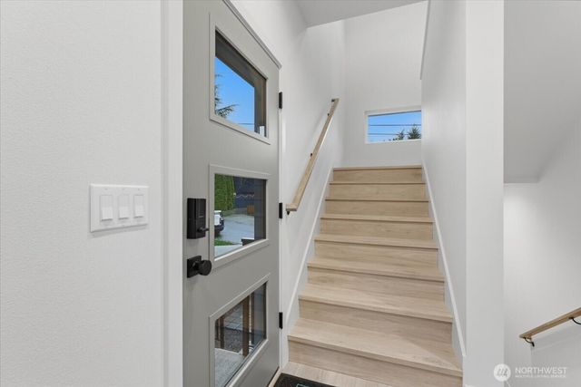 1255 NE 96th Street, Seattle, WA 98115