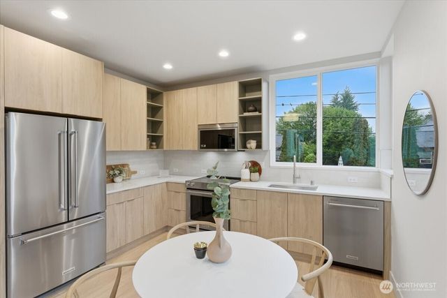 1255 NE 96th Street, Seattle, WA 98115