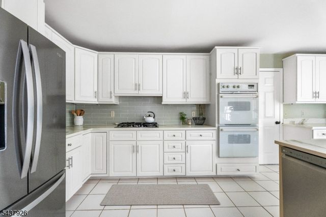 10 Barnstable Rd, Berkeley Heights Twp., NJ 07922