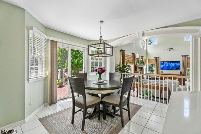 10 Barnstable Rd, Berkeley Heights Twp., NJ 07922