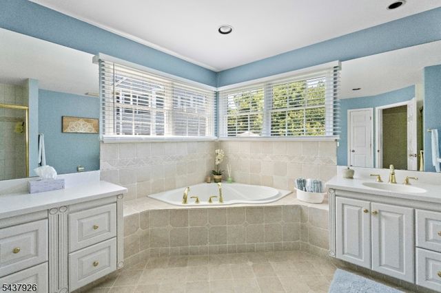 10 Barnstable Rd, Berkeley Heights Twp., NJ 07922