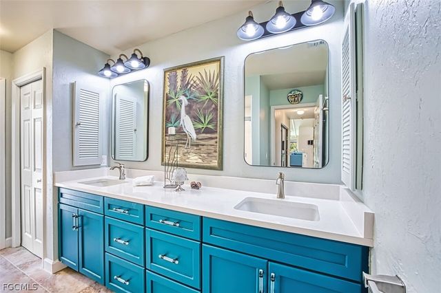 4960 Joewood DR, Sanibel, FL 33957