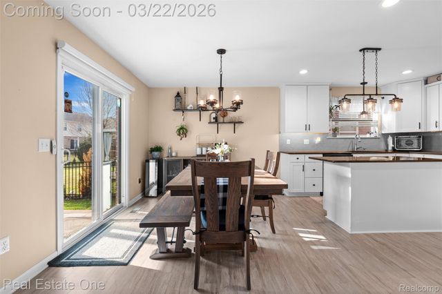 41186 Dortmund Drive, Clinton Charter Township, MI 48038