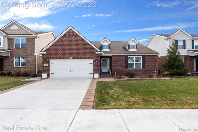 41186 Dortmund Drive, Clinton Charter Township, MI 48038