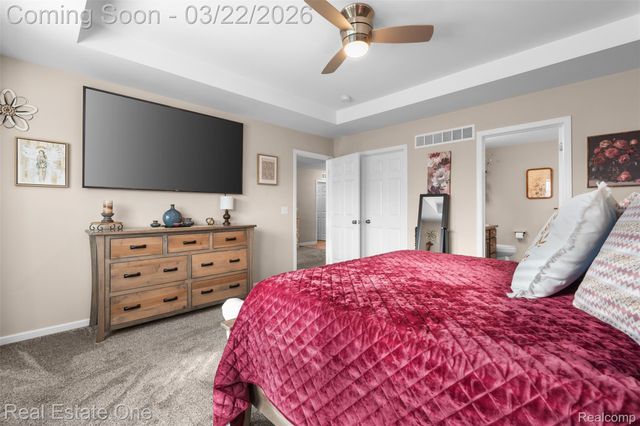 41186 Dortmund Drive, Clinton Charter Township, MI 48038