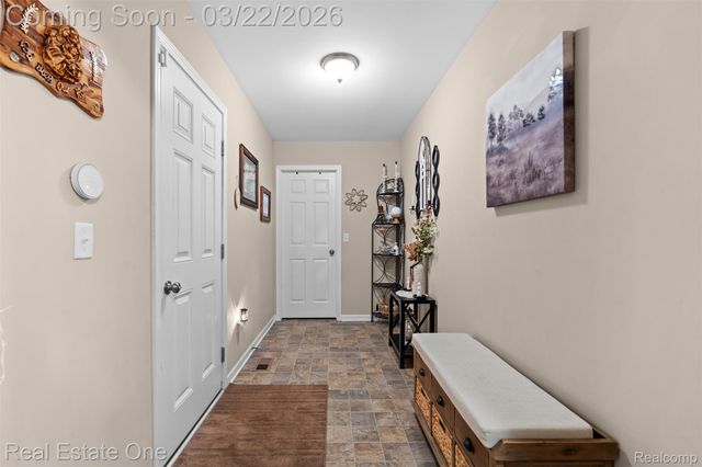 41186 Dortmund Drive, Clinton Charter Township, MI 48038