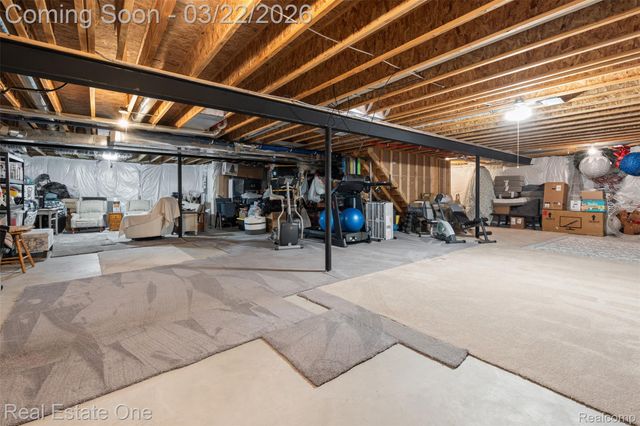 41186 Dortmund Drive, Clinton Charter Township, MI 48038