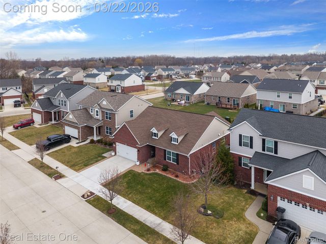 41186 Dortmund Drive, Clinton Charter Township, MI 48038