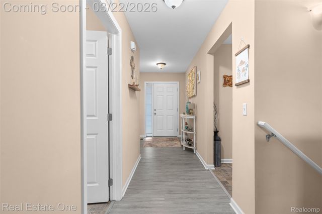 41186 Dortmund Drive, Clinton Charter Township, MI 48038