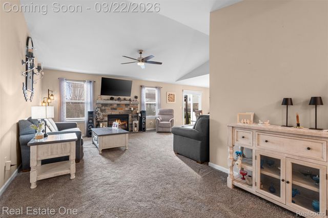 41186 Dortmund Drive, Clinton Charter Township, MI 48038