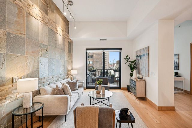 100 3rd Avenue S 406, Minneapolis, MN 55401