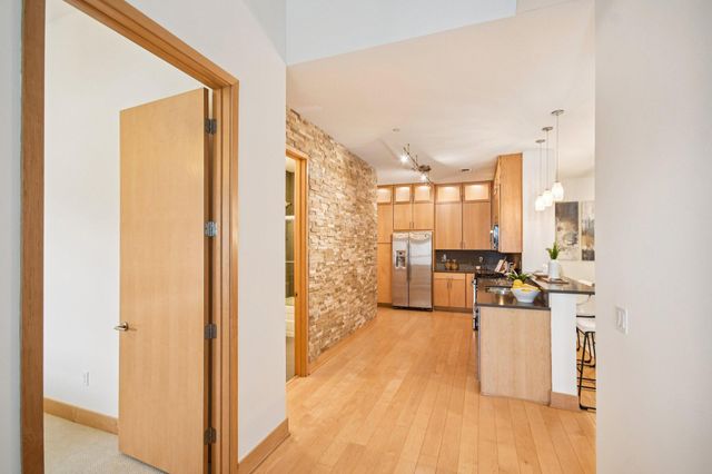 100 3rd Avenue S 406, Minneapolis, MN 55401