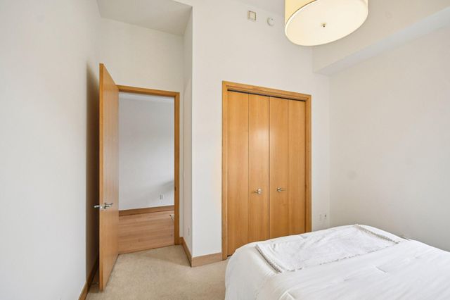 100 3rd Avenue S 406, Minneapolis, MN 55401