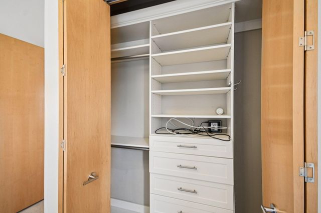 100 3rd Avenue S 406, Minneapolis, MN 55401