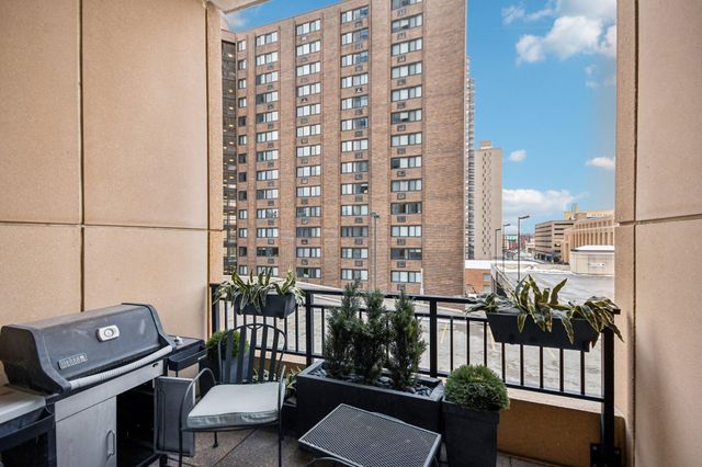 100 3rd Avenue S 406, Minneapolis, MN 55401