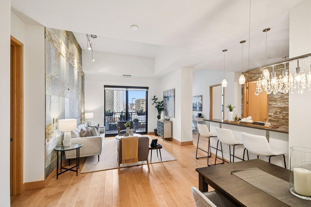 100 3rd Avenue S 406, Minneapolis, MN 55401