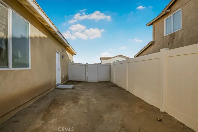 11527 Crest, Adelanto, CA 92301