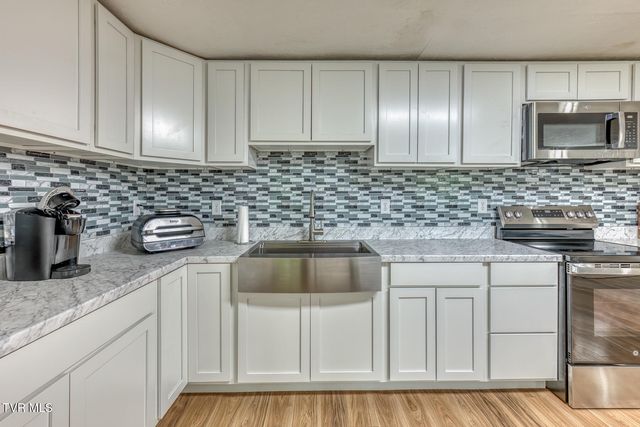 124 Tolley Lane, Erwin, TN 37650