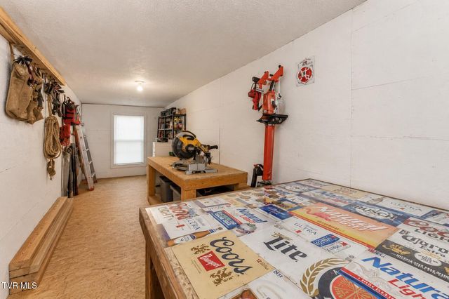 124 Tolley Lane, Erwin, TN 37650