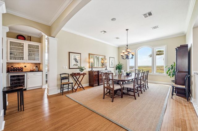 1 Shell Key, Hitchcock, TX 77563