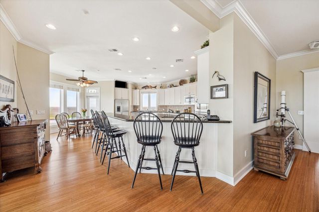 1 Shell Key, Hitchcock, TX 77563