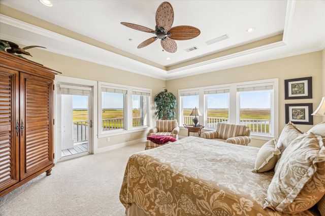 1 Shell Key, Hitchcock, TX 77563