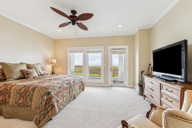 1 Shell Key, Hitchcock, TX 77563