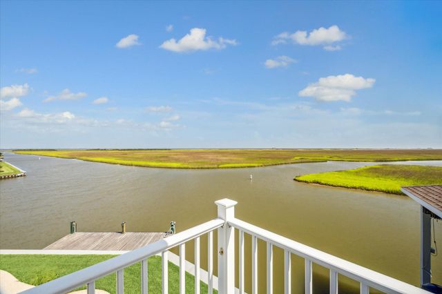 1 Shell Key, Hitchcock, TX 77563