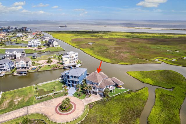 1 Shell Key, Hitchcock, TX 77563