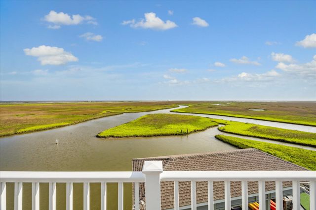 1 Shell Key, Hitchcock, TX 77563
