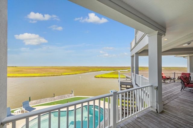 1 Shell Key, Hitchcock, TX 77563