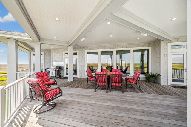 1 Shell Key, Hitchcock, TX 77563