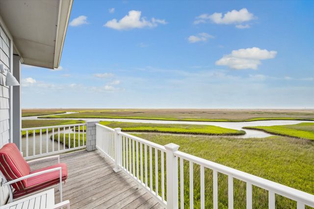 1 Shell Key, Hitchcock, TX 77563