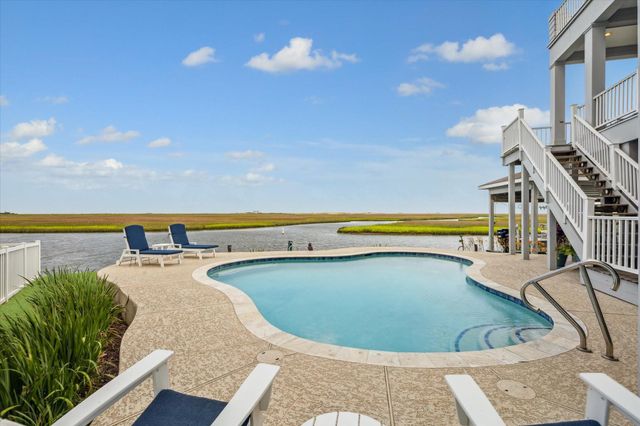 1 Shell Key, Hitchcock, TX 77563