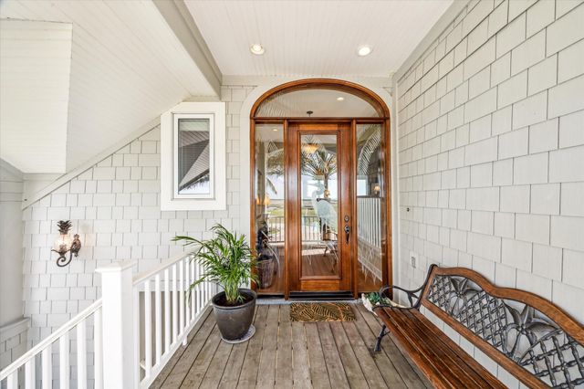 1 Shell Key, Hitchcock, TX 77563