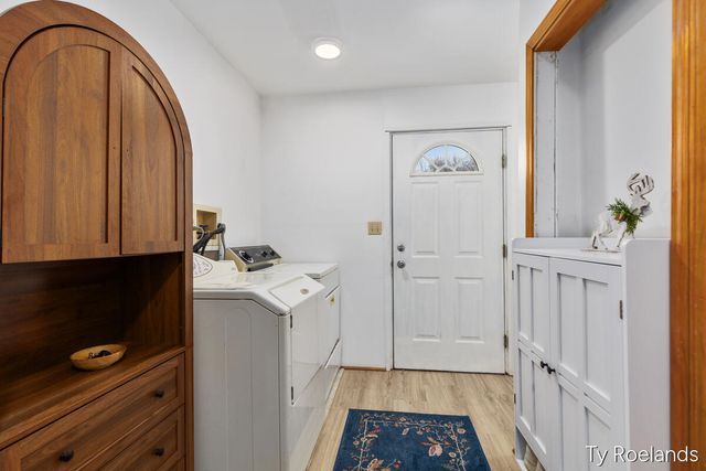 1067 Somers Road, Lyons, MI 48851